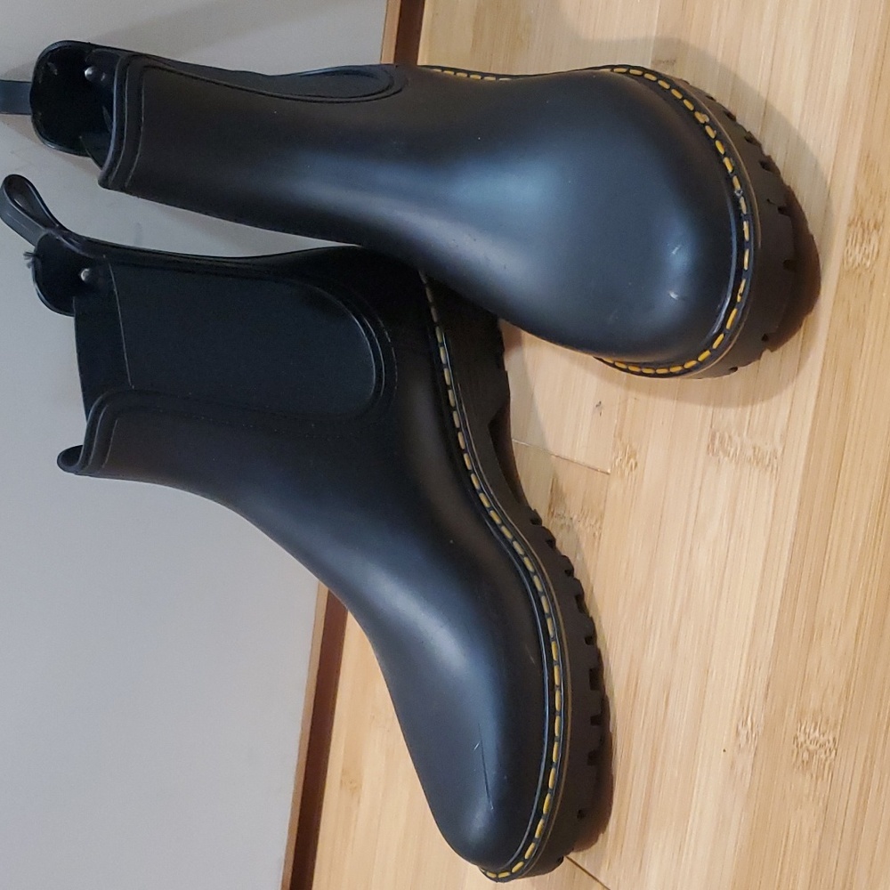 Rain boots